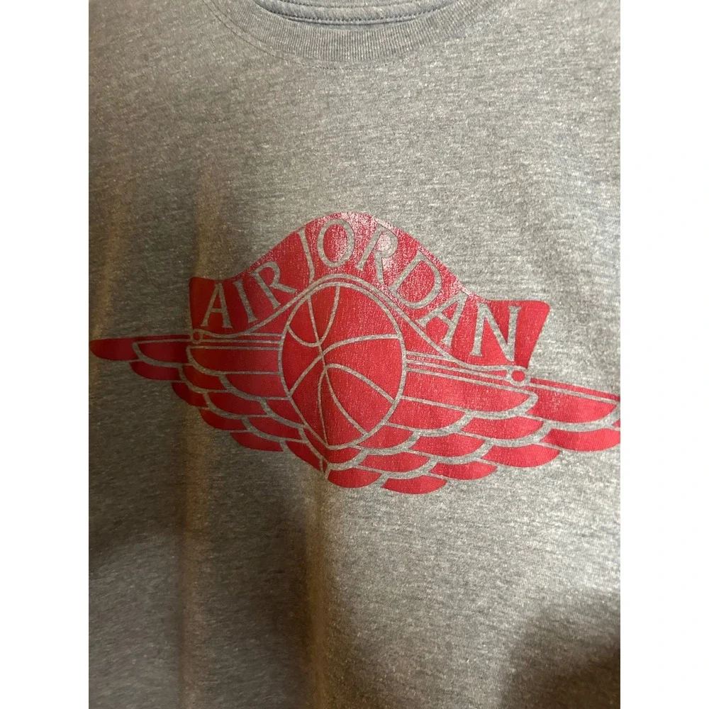 Jordan Gray Graphic T-Shirt Mens Large
